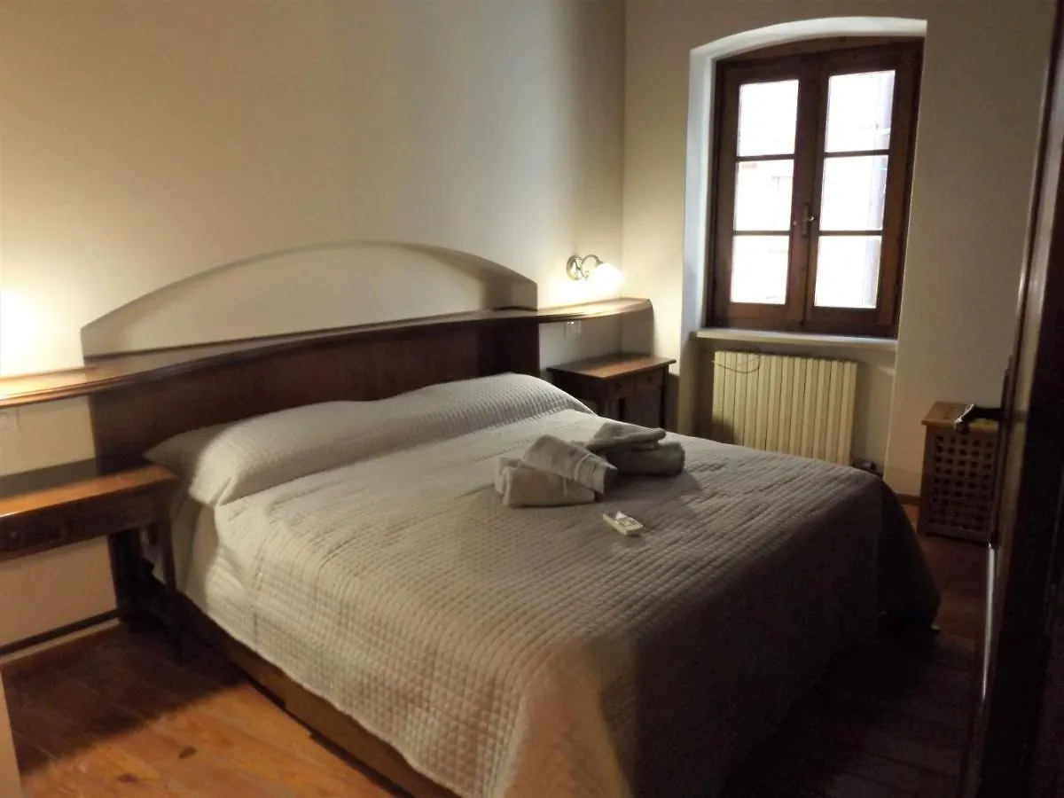 Casa Catullo Villa Garda  Italy